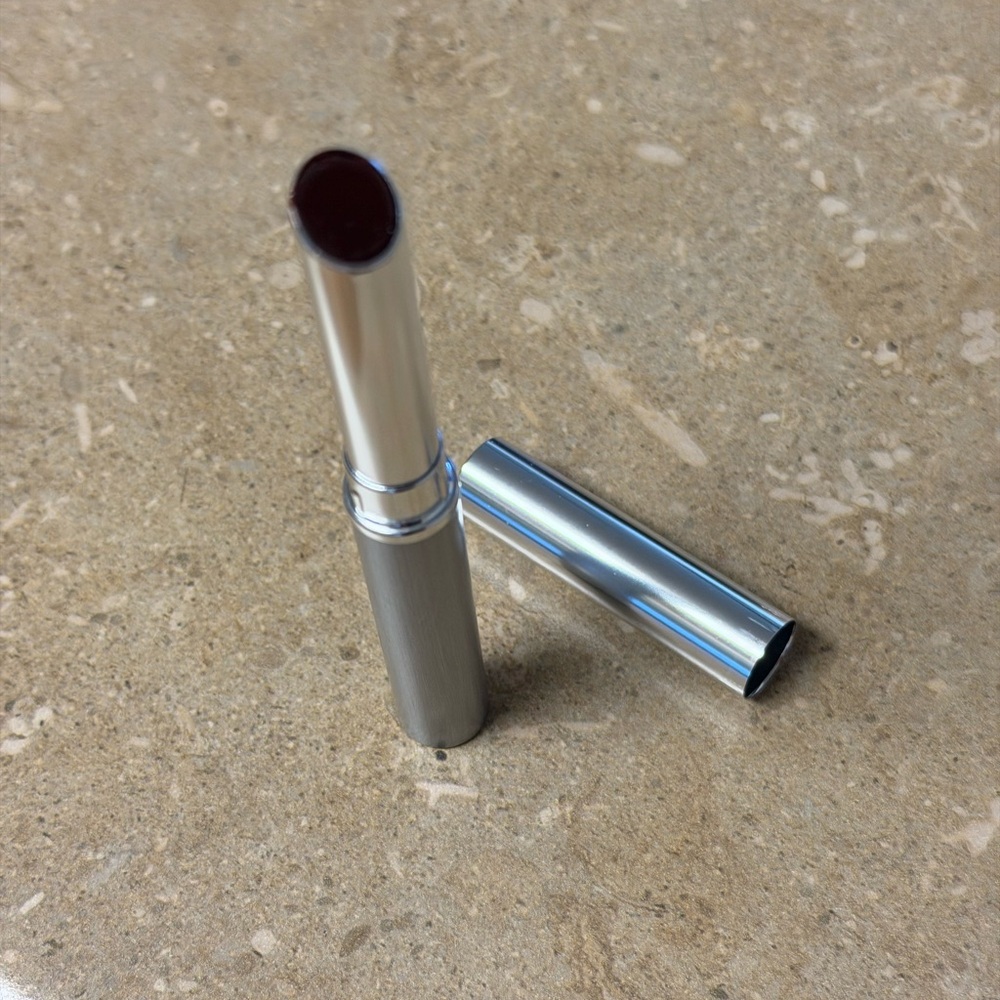 Clinique Almost Lipstick- Black Honey - Picture 3 of 9